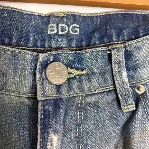 Women’s Urban  Outfitters BDG High Rise TWIG Grazer Jeans Size 28 x 26 - Picture 2 of 12